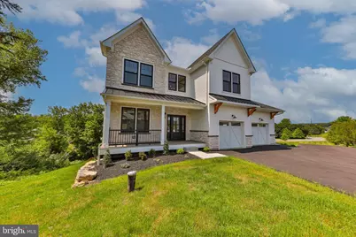 4740 Hillcrest Lane, Whitehall, PA 18052 - Photo 3