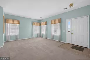 4690 Blue Grass Ln, Macungie, PA 18062 - Photo 5
