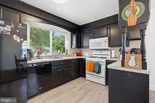 1665 Broadway, Bethlehem, PA 18015 - Photo 19