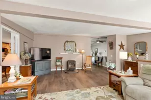 6609 Crown Ln, Zionsville, PA 18092 - Photo 9