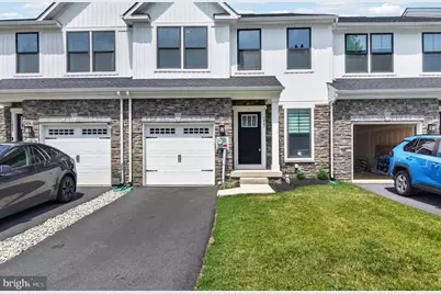 1047 Watson Court, Fogelsville, PA 18051 - Photo 3