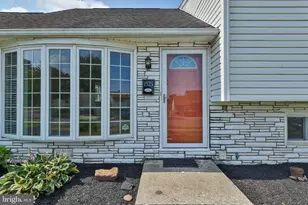 1925 Columbine Ave, Bethlehem, PA 18018 - Photo 3