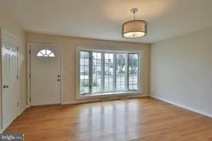 1925 Columbine Ave, Bethlehem, PA 18018 - Photo 7