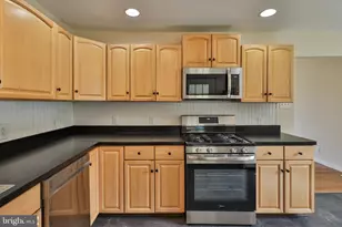 1925 Columbine Ave, Bethlehem, PA 18018 - Photo 13