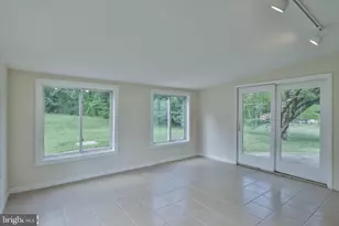 1925 Columbine Ave, Bethlehem, PA 18018 - Photo 17