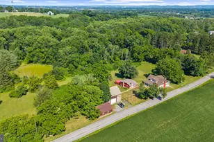 4149 Coplay Creek Rd, Schnecksville, PA 18078 - Photo 3