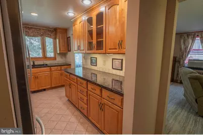 30 N 38th Street, Allentown, PA 18104 - Photo 5
