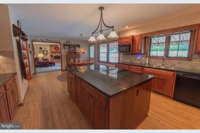 1039 Miriam Drive, Emmaus, PA 18049 - Photo 7