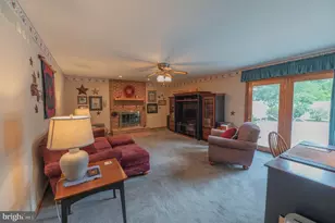 1039 Miriam Dr, Emmaus, PA 18049 - Photo 11