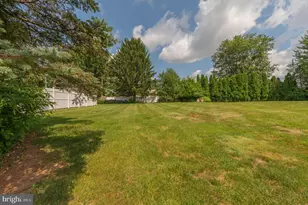 1039 Miriam Dr, Emmaus, PA 18049 - Photo 25