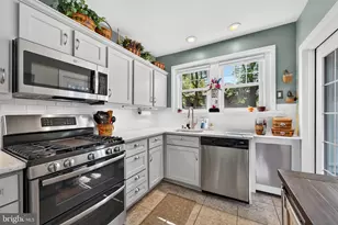 2051 W Livingston St, Allentown, PA 18104 - Photo 17