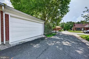 2051 W Livingston St, Allentown, PA 18104 - Photo 7