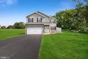 6224 Rachel Dr, Slatington, PA 18080 - Photo 1