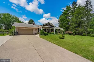 1212 Macungie Ave, Emmaus, PA 18049 - Photo 3