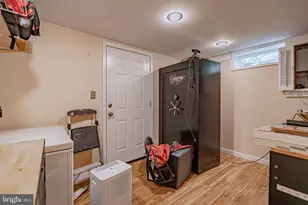 1212 Macungie Ave, Emmaus, PA 18049 - Photo 33