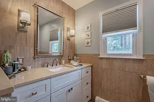 1212 Macungie Ave, Emmaus, PA 18049 - Photo 19