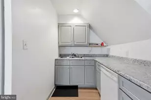 202 N 17th St, Allentown, PA 18104 - Photo 9