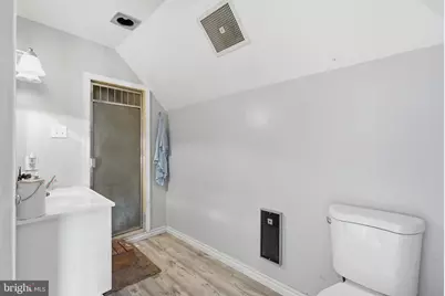 202 N 17th Street #APT D, Allentown, PA 18104 - Photo 11