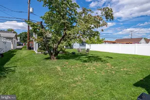 1925 E Fairmont St, Allentown, PA 18109 - Photo 25