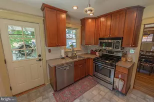 169 Elm St, Emmaus, PA 18049 - Photo 9
