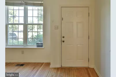 8145 Cross Creek Circle, Breinigsville, PA 18031 - Photo 5
