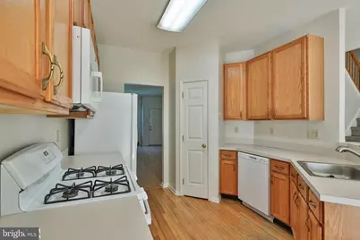 8145 Cross Creek Circle, Breinigsville, PA 18031 - Photo 15