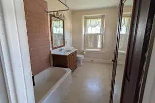 9411 Kings Hwy S S, Zionsville, PA 18092 - Photo 11