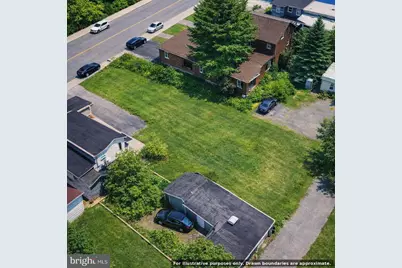 821 Cherokee Street, Fountain, PA 18015 - Photo 3