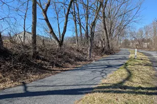 4220 Cypress Ln, Whitehall, PA 18052 - Photo 27