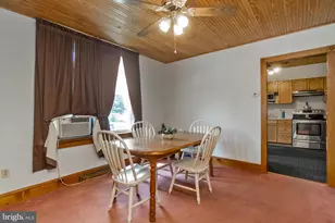 536 W Washington St, Slatington, PA 18080 - Photo 25