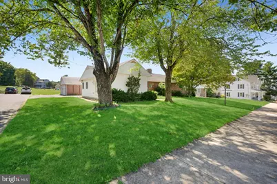 418 S 4th Street, Emmaus, PA 18049 - Photo 3