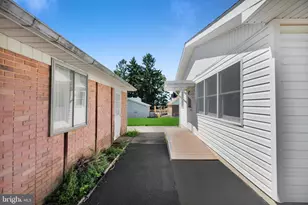 418 S Fourth St, Emmaus, PA 18049 - Photo 9