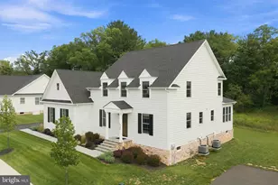 4421 Stonebridge Dr, Bethlehem, PA 18015 - Photo 49