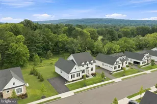 4421 Stonebridge Dr, Bethlehem, PA 18015 - Photo 51