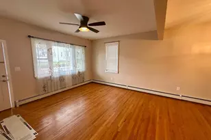550 W Franklin St, Slatington, PA 18080 - Photo 9