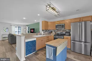 8451 Cromwell Ct, Breinigsville, PA 18031 - Photo 7