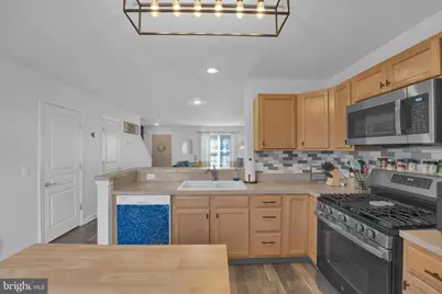 8451 Cromwell Court, Breinigsville, PA 18031 - Photo 9