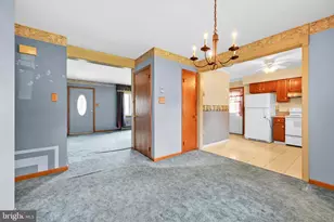 110 S 3rd St, Emmaus, PA 18049 - Photo 9