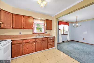 110 S 3rd Street, Emmaus, PA 18049 - Photo 11