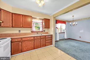 110 S 3rd St, Emmaus, PA 18049 - Photo 11