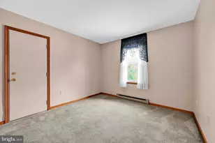 110 S 3rd St, Emmaus, PA 18049 - Photo 15