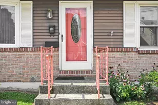 110 S 3rd St, Emmaus, PA 18049 - Photo 3