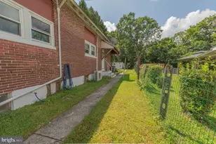 310 S 6th St, Emmaus, PA 18049 - Photo 11