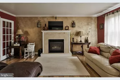 5016 Foxrun Lane, Whitehall, PA 18052 - Photo 7