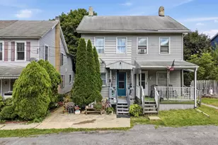 439 S Walnut St, Slatington, PA 18080 - Photo 3