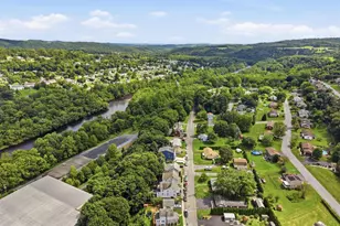439 S Walnut St, Slatington, PA 18080 - Photo 21