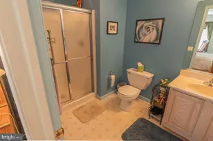 2117 W Walnut St, Allentown, PA 18104 - Photo 9