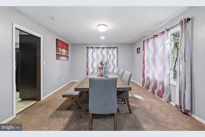 2421 W Greenleaf Street, Allentown, PA 18104 - Photo 13