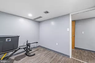 2421 W Greenleaf St, Allentown, PA 18104 - Photo 67