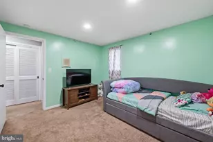 2421 W Greenleaf St, Allentown, PA 18104 - Photo 51